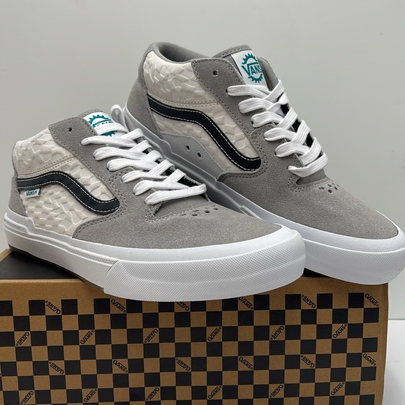 Vans Men’s Bmx Style 114 Peraza Grey/White
VN0A4BXL1XM
Sneakers - Picture 4 of 16